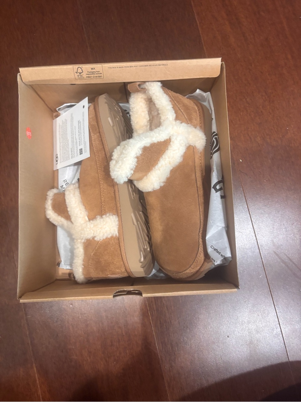 Girls UGGS - NWT